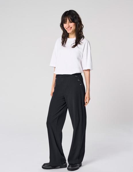 Gallery a10020 1wtry2t3