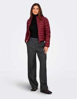 Cazadora Only Tahia burdeos Sin Capucha