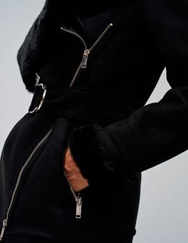 Abrigo Salsa negro