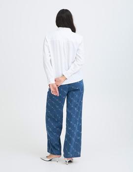 Camisa B.Young Bordada blanca